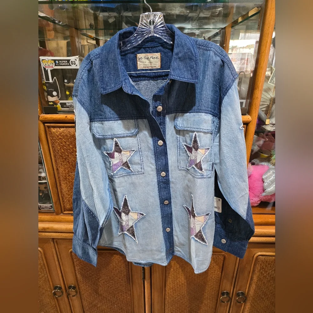 WE THE FREE PEOPLE THE STARS DENIM TOP 🌟 - Picture 6 of 8